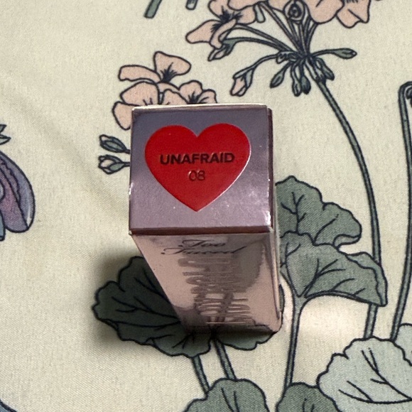 Too Faced Lady Bold Em-Power Pigment Velvety Cream Lipstick | Unafraid | New - Picture 5 of 8